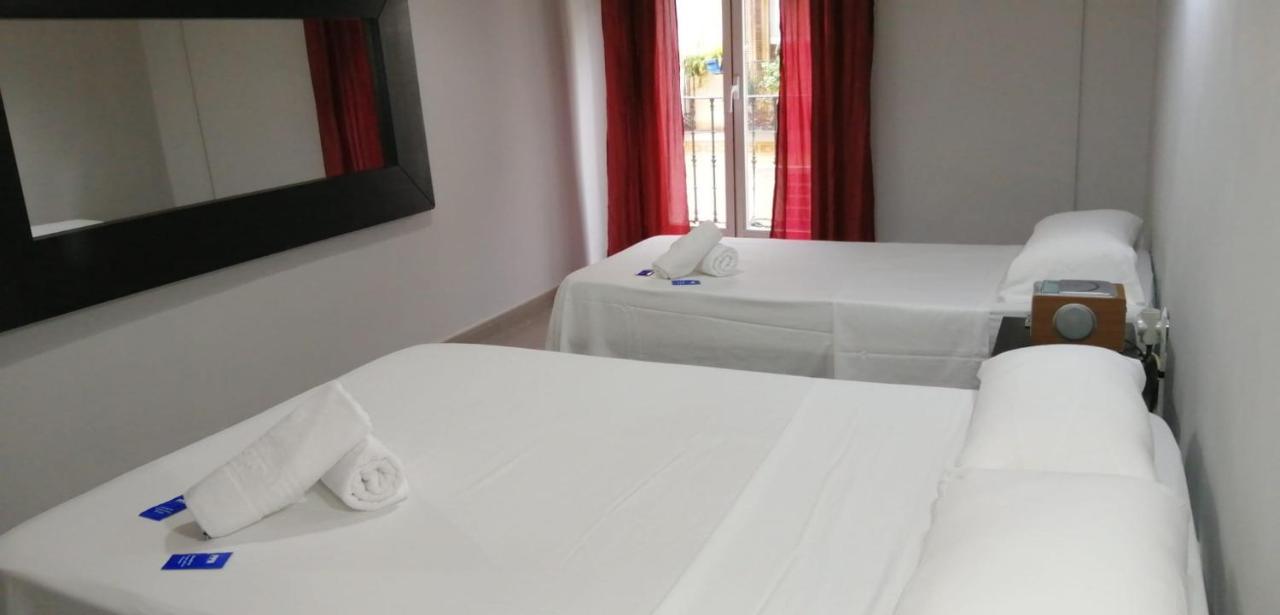 Hostal Oxum Мадрид Экстерьер фото